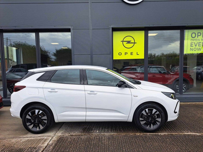 OPEL GRANDLAND X