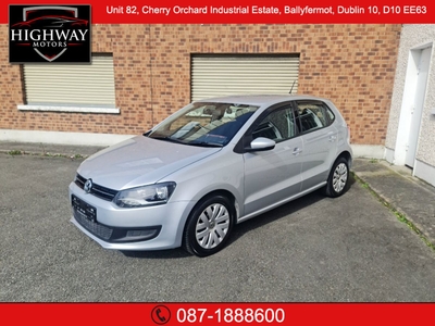 2014 - Volkswagen Polo Automatic