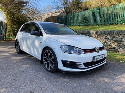 2015 - Volkswagen Golf Manual