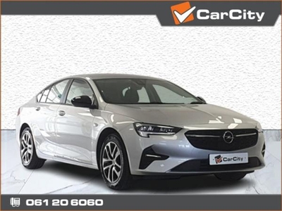 2021 - Opel Insignia Manual