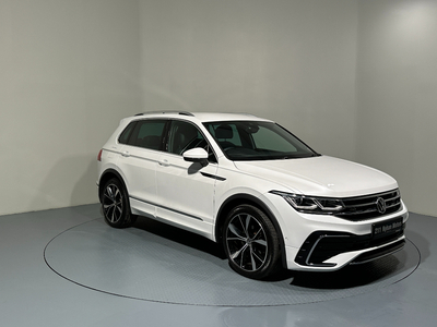 2021 (211) Volkswagen Tiguan