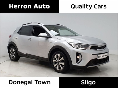 2022 (221) Kia Stonic