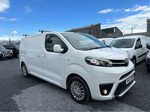 TOYOTA PROACE