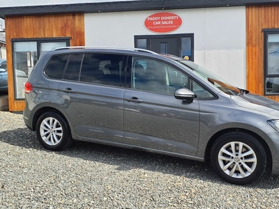 2018 - Volkswagen Touran Manual