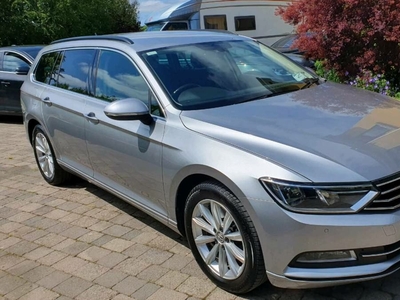 2019 - Volkswagen Passat Manual