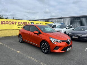 2021 (212) Renault Clio