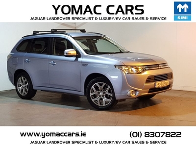 2015 (152) Mitsubishi Outlander