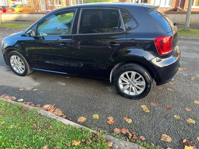 2014 - Volkswagen Polo Automatic