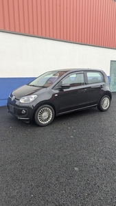 2014 - Volkswagen Up! Automatic