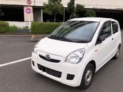 2015 - Daihatsu Mira Automatic