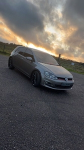 2015 - Volkswagen Golf Manual