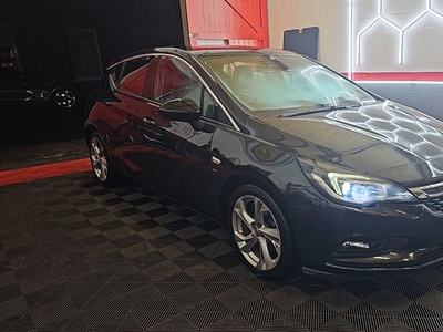 2016 - Vauxhall Astra ---