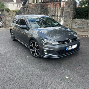 2017 - Volkswagen Golf Automatic