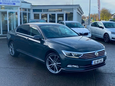 2018 - Volkswagen Passat Manual