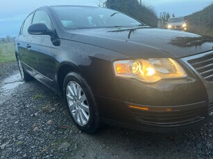 2008 - Volkswagen Passat ---