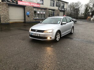 2012 - Volkswagen Jetta Manual