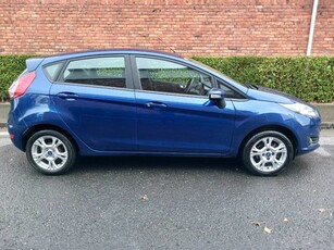 2014 - Ford Fiesta Manual