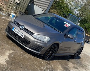 2014 - Volkswagen Golf Manual