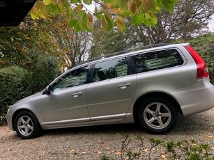 2014 - Volvo V70 Manual