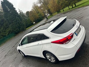 2017 - Hyundai i40 Manual