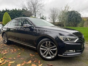 2018 - Volkswagen Passat Manual