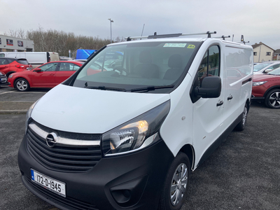 2017 (172) Opel Vivaro