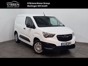 2021 (211) Opel Combo