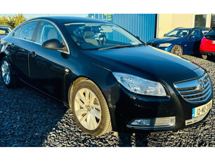 VAUXHALL INSIGNIA