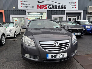 VAUXHALL INSIGNIA