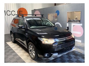 2015 (151) Mitsubishi Outlander