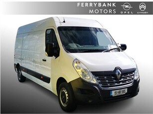 2015 (151) Renault Master