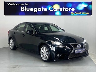 2015 (152) Lexus IS 300h