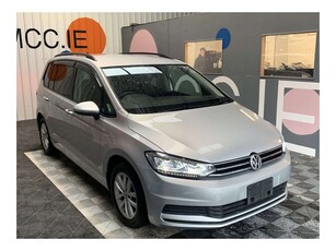 2016 (161) Volkswagen Touran