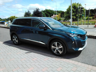 2022 (221) Peugeot 5008