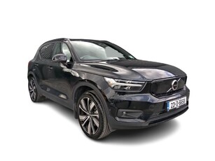 2022 (221) Volvo XC40