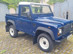 2003 - Land Rover Defender Manual