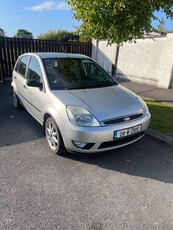 2004 - Ford Fiesta Manual