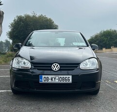 2008 - Volkswagen Golf ---