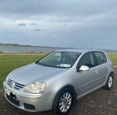 2008 - Volkswagen Golf ---