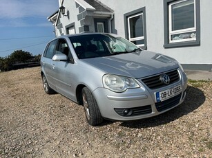 2008 - Volkswagen Polo ---