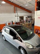 2009 - Honda Fit ---