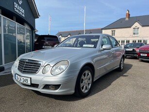 2009 - Mercedes-Benz E-Class Manual