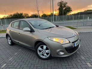 2009 - Renault Megane Manual