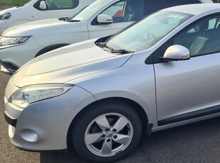 2009 - Renault Megane Manual