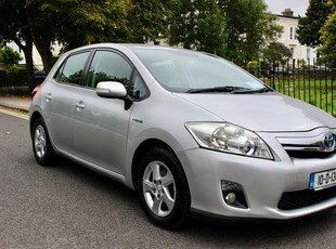 2010 - Toyota Auris