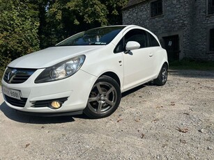 2010 - Vauxhall Corsa ---