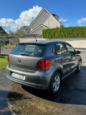 2010 - Volkswagen Polo Manual