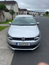 2010 - Volkswagen Polo Manual