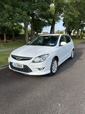 2011 - Hyundai i30 Manual