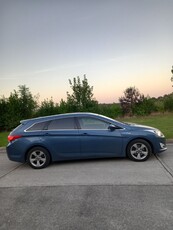 2011 - Hyundai i40 Manual